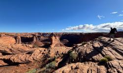 Featured image of post 记第一次重装穿越@ Coyote Gulch, Utah